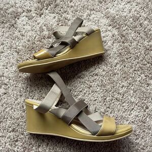 Aquatalia Marvin K Patent Leather Strappy Wedge Sandals Tan Gray Italy 8.5